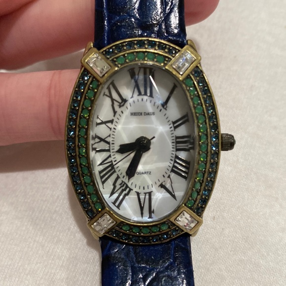 HEIDI DAUS LAVISH RHINESTONE CRYSTALS WATCH - Picture 1 of 8